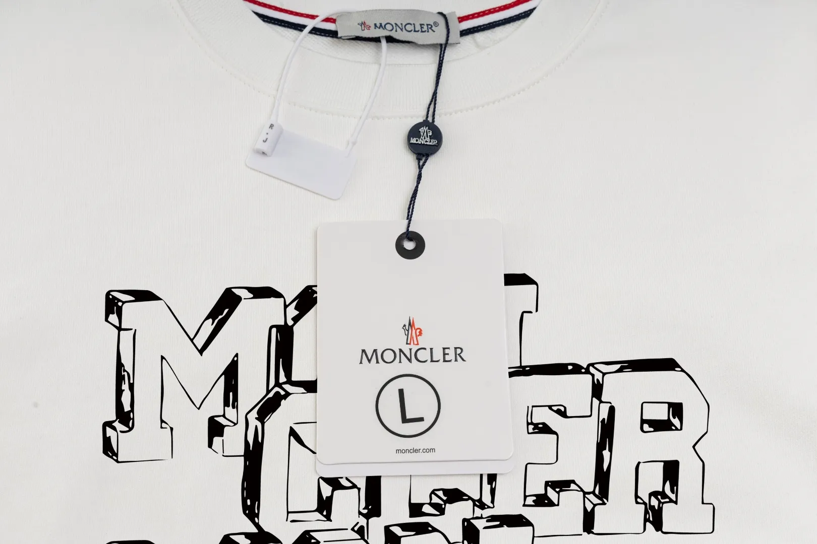 【 Quality】【 MONCLER】【In Stock 】 2024 New Arrival Premium 3D LOGO ， ， Premium ⚠️ ： 460 ， 21S 10S 26/2 1*1 ！ ， ， ， ， ， ！ Same Style ✔️ Same Style： ❗ ✔️【 Same Style， In Stock！】 ➡️Size：S M L XL XXL ➡️ ：Black White ⚠️Size Size
